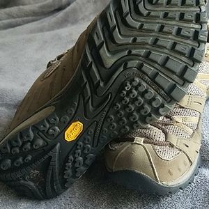 Brindle Merrell Performance Footwear